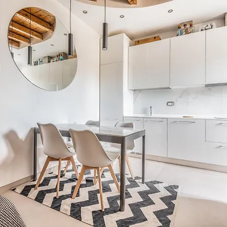 Navigli Flat Chiesa Rossa 4 Pax Wi-fi شقة